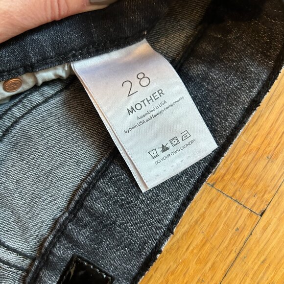 MOTHER Rascal Ankle Step Fray jeans in Night Garden (dark gray) wash, size 28 - Picture 6 of 6